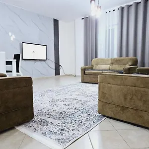  Appartement New Bazaar Side Bliss 2 Bed Apt With Free Garage Albanie
